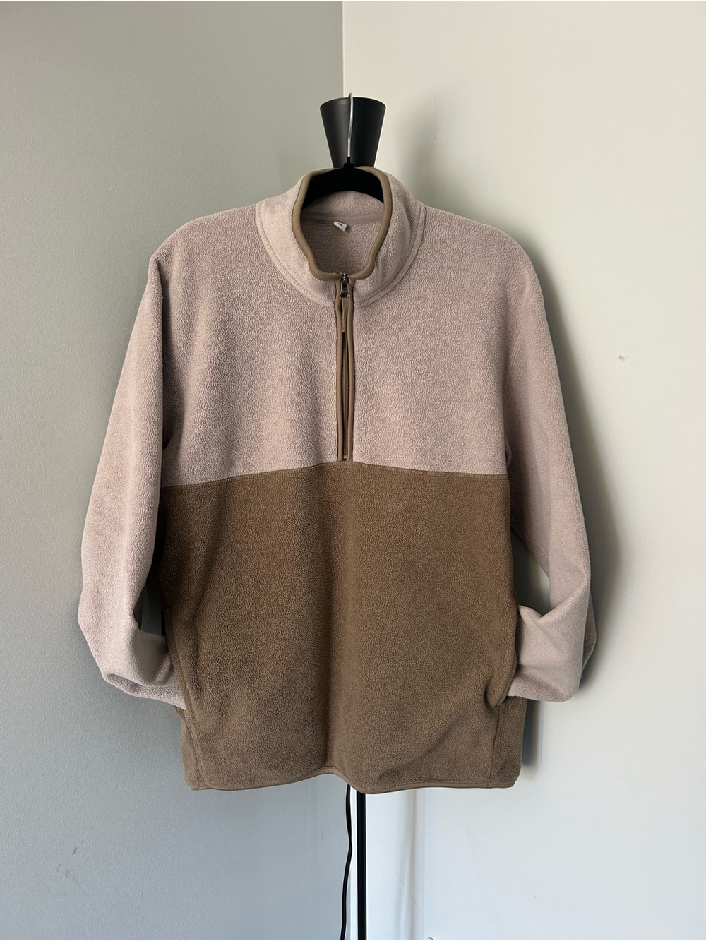 Uniqlo Two-Tone Half-Zip Fleece Pullover - Cream & Tan - Picture 2 of 4